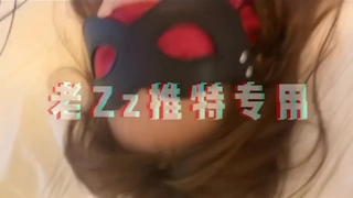 欧美日韩人妻激情-第一次与男友以外的男人在行使中车震!