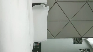 赛琳娜的黄金完整翻译版中文-直播 火辣身材的娜扎【沙滩上的贝壳酱】!